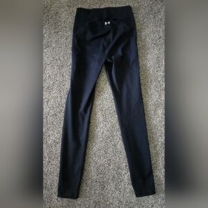 Under Armour Reflect Black Leggings with Logo And Back Pocket
